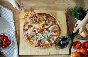 Pizza fatta in casa consigli e condimenti